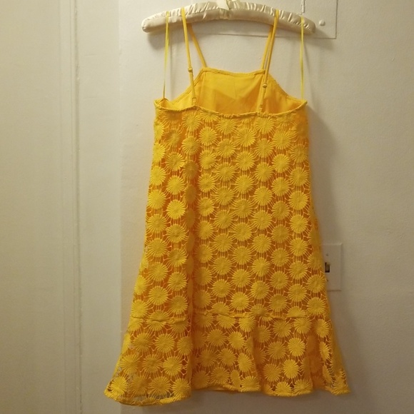 🎉 Host Pick 🎉 Trina Turk summer dress XS - Sm - Picture 7 of 8